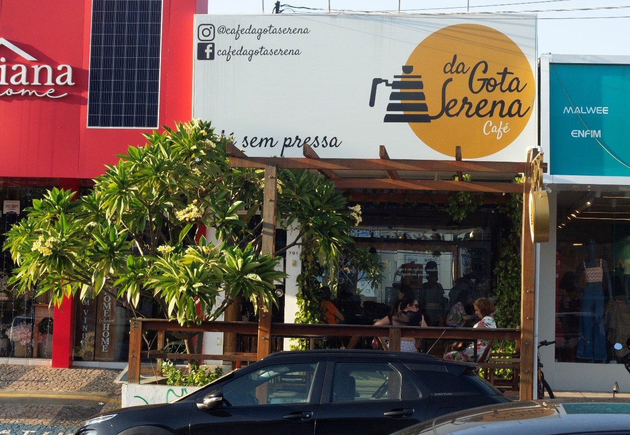 Café da gota serena.