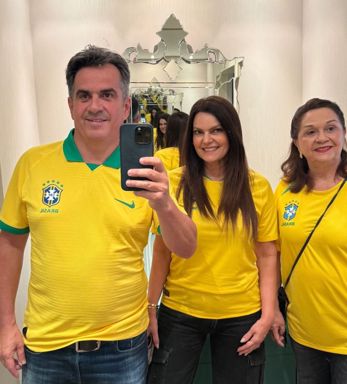 Ciro Nogueira, Eliane Nogueira e Iracema Portella em ato pró-Bolsonaro - Foto: Reprodução/ Instagram