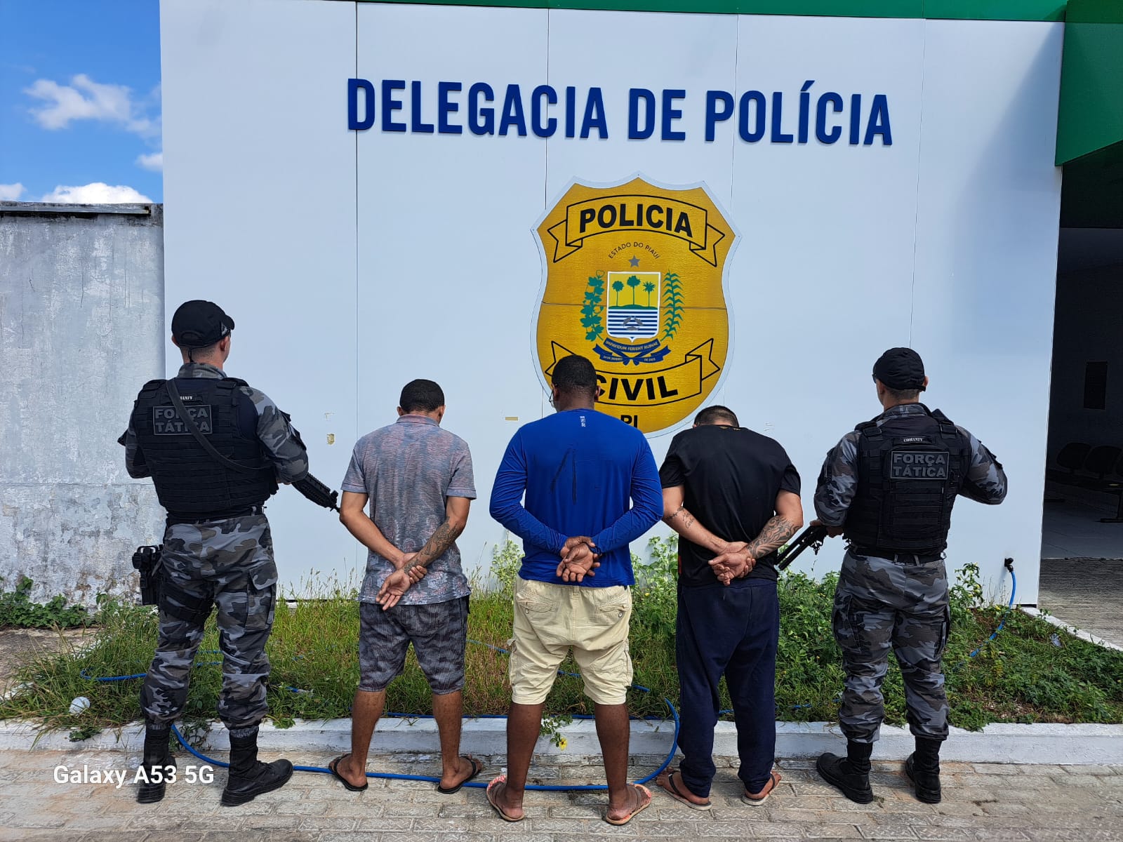 Trio preso por estelionato em Parnaíba - Foto: Divulgação/PM-PI